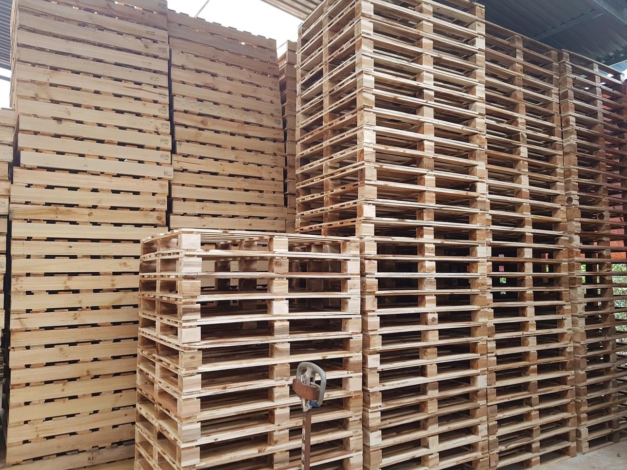 Wooden pallet production process in Vietnam