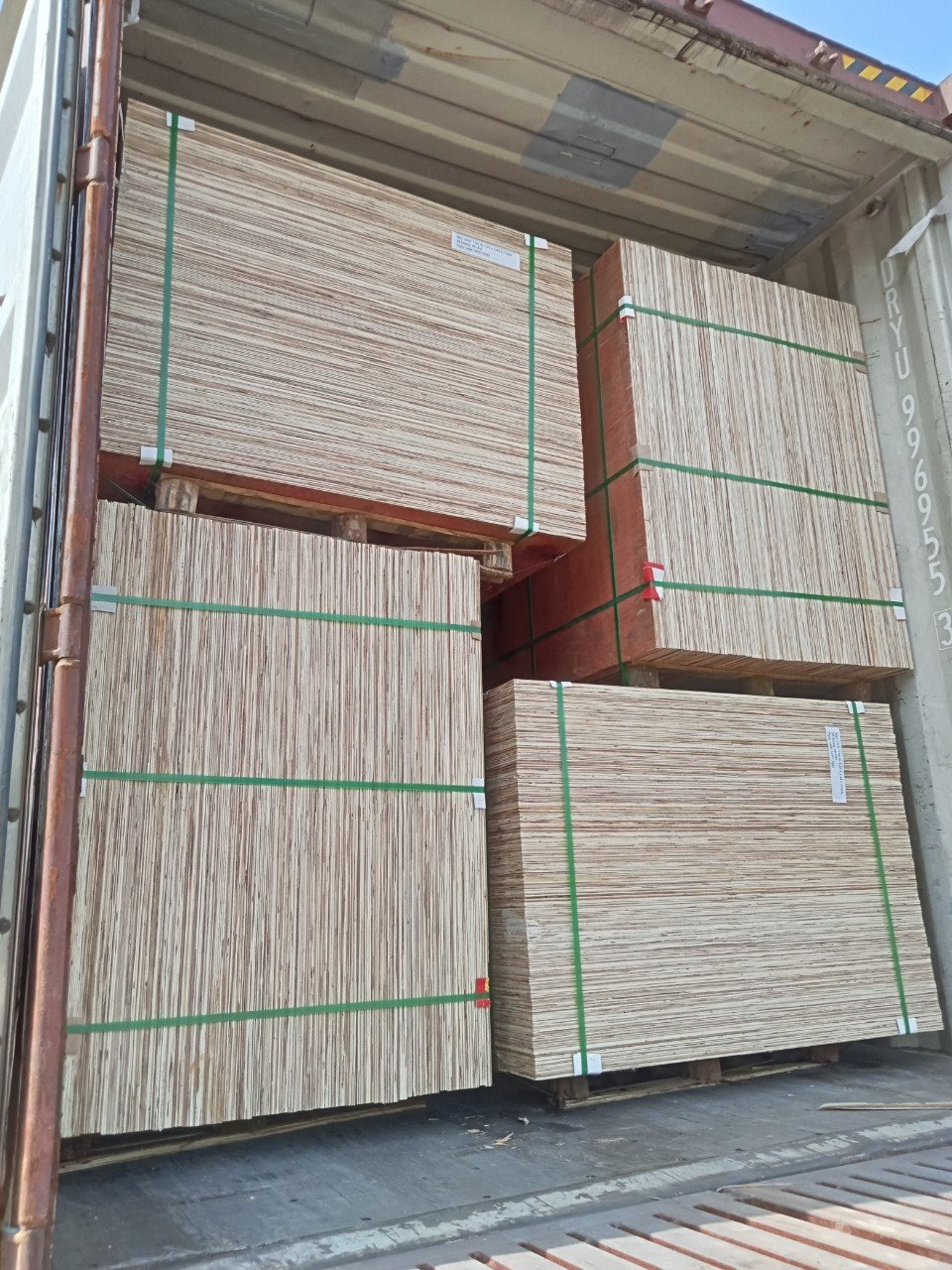 Packing Plywood